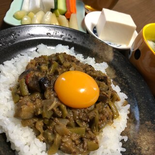 夏野菜たっぷり！簡単キーマカレー